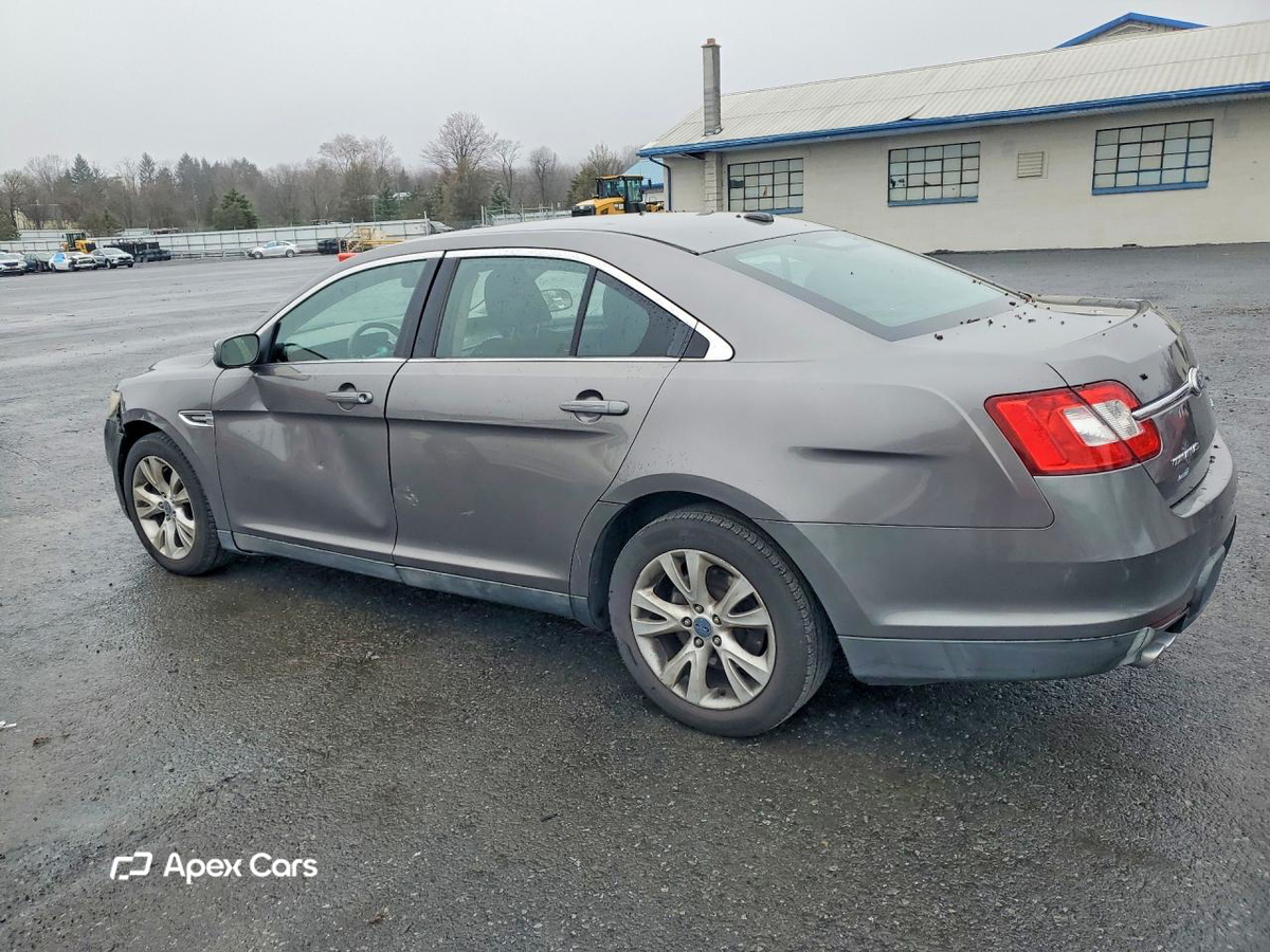 Ford Taurus 2011