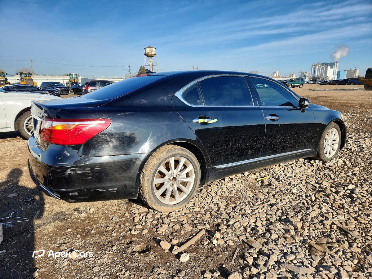 Lexus LS 2011