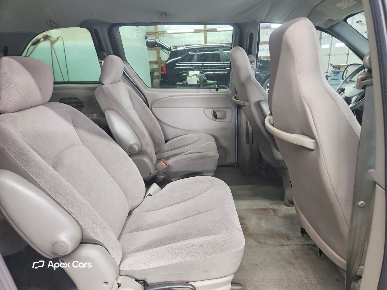 Dodge Caravan 2003