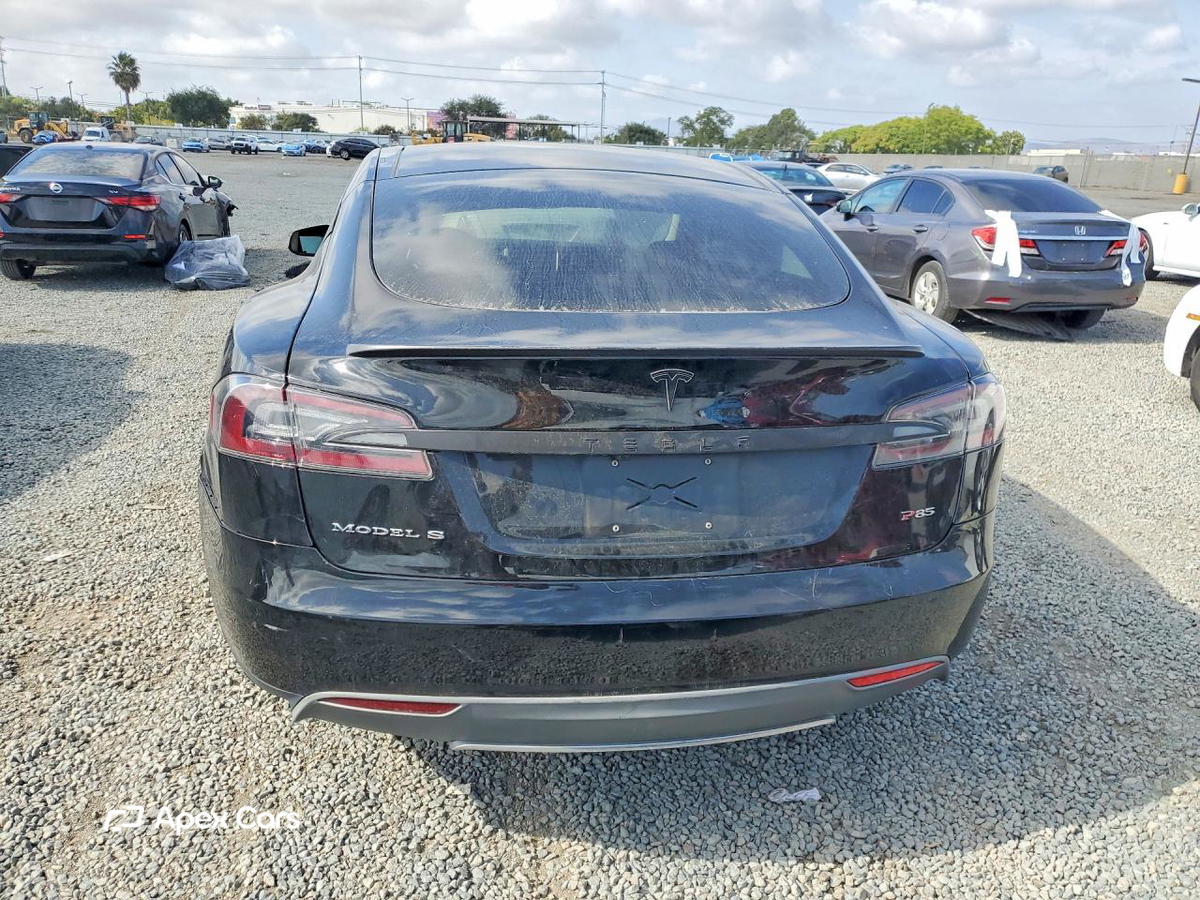 Tesla Model S 2013