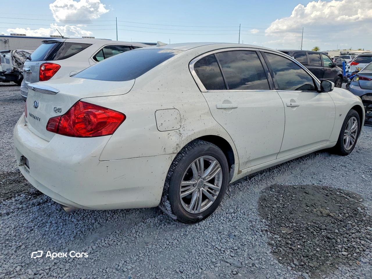 Infiniti Q40 2015