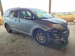 Toyota Sienna 2016