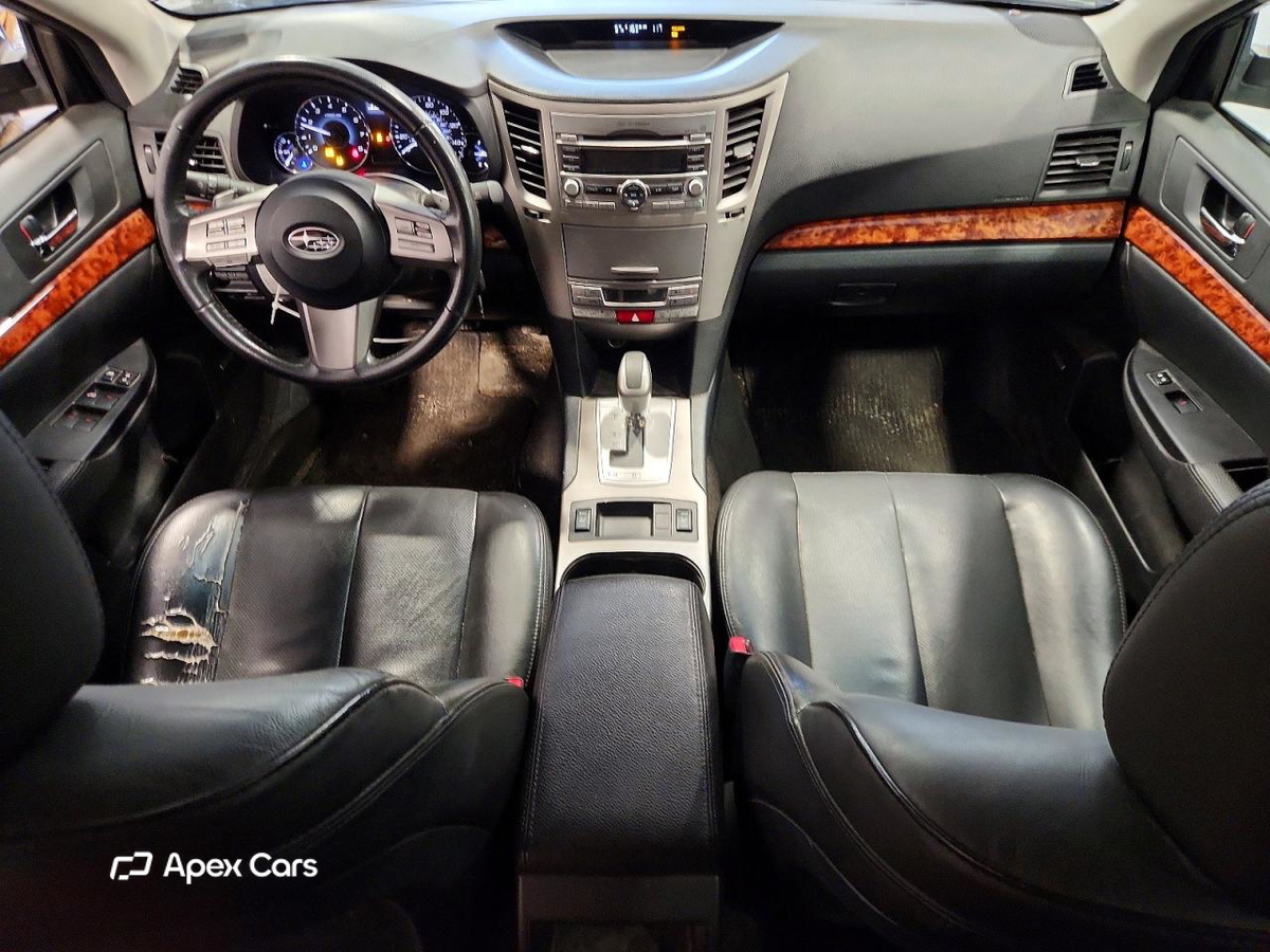 Subaru Outback 2011