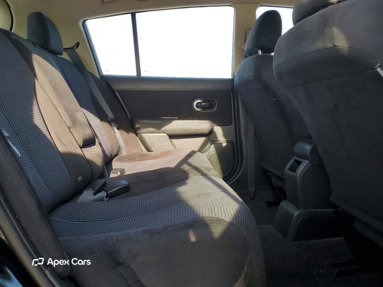 Nissan Versa 2011