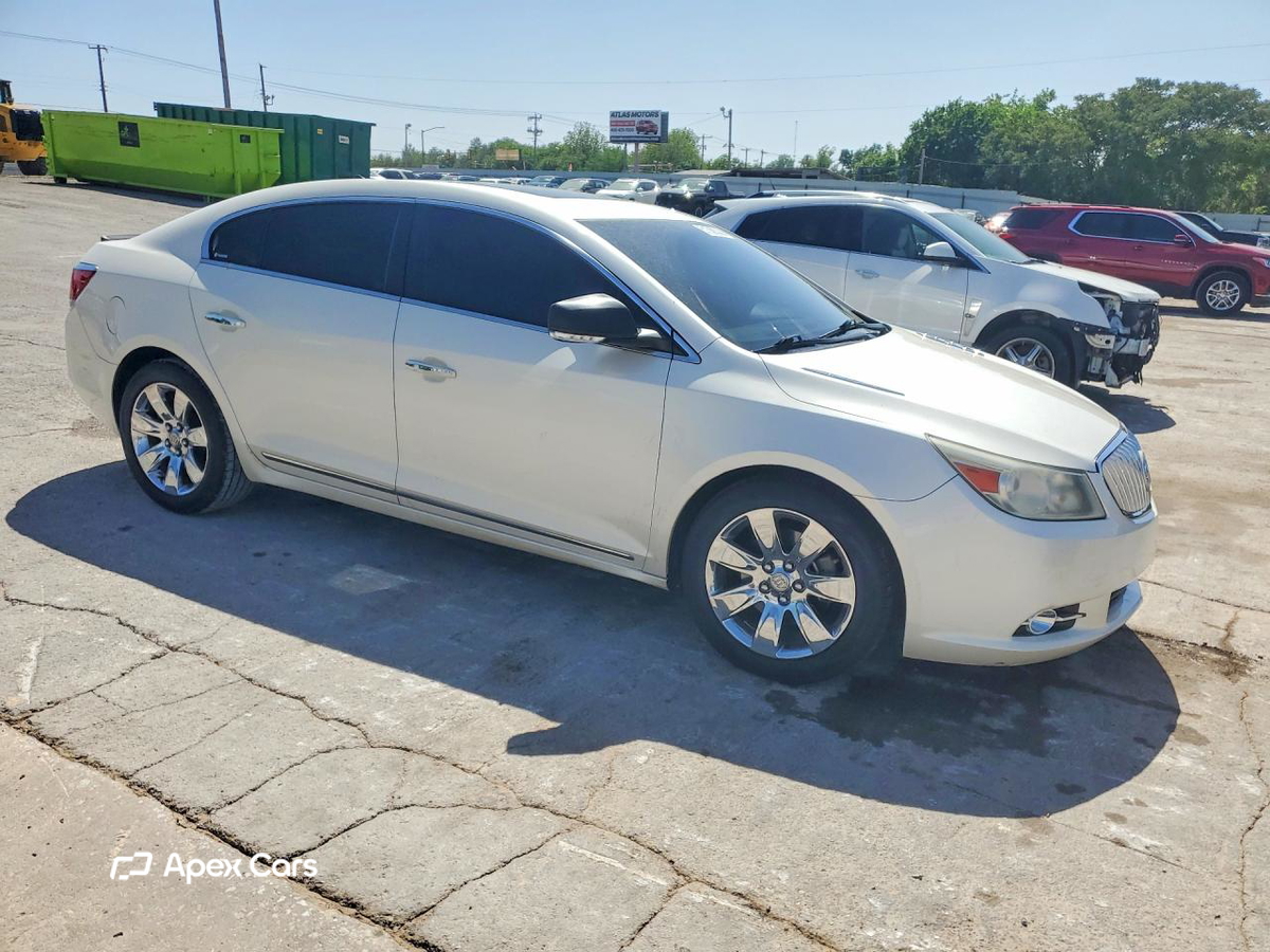 Buick LaCrosse 2011