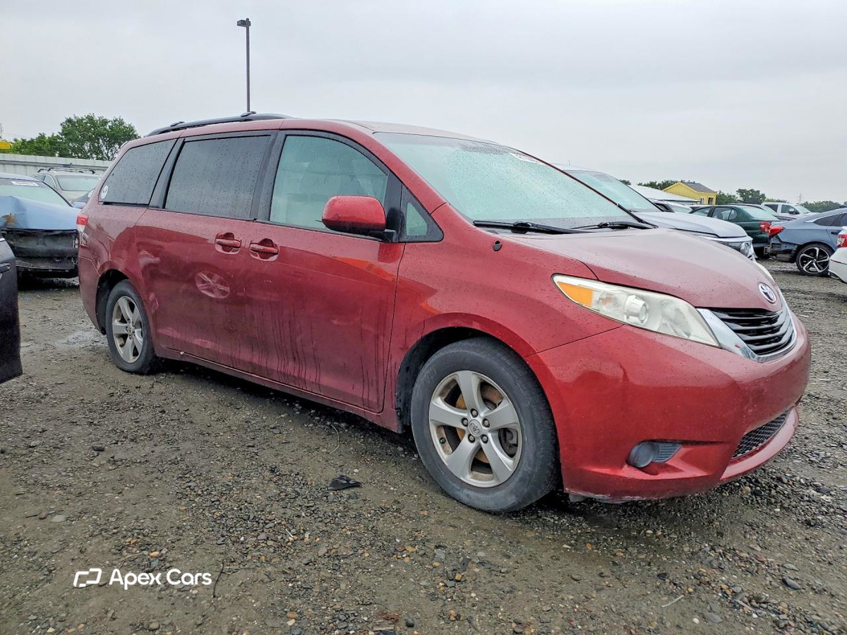 Toyota Sienna 2011