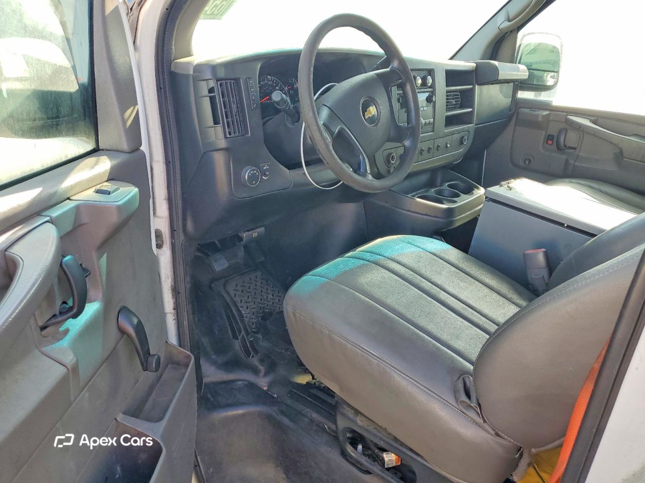 Chevrolet Express 2013