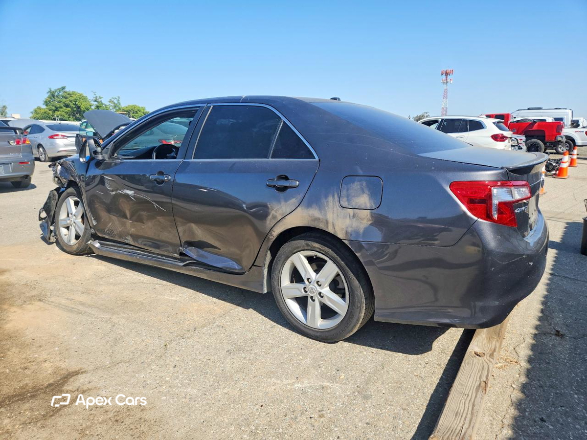 Toyota Camry 2012