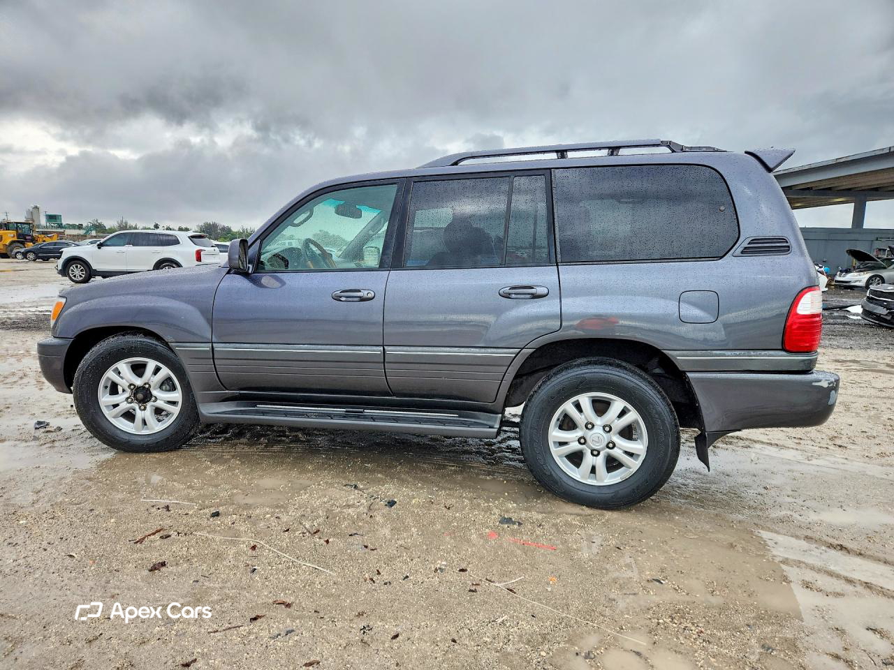 Lexus LX 2004