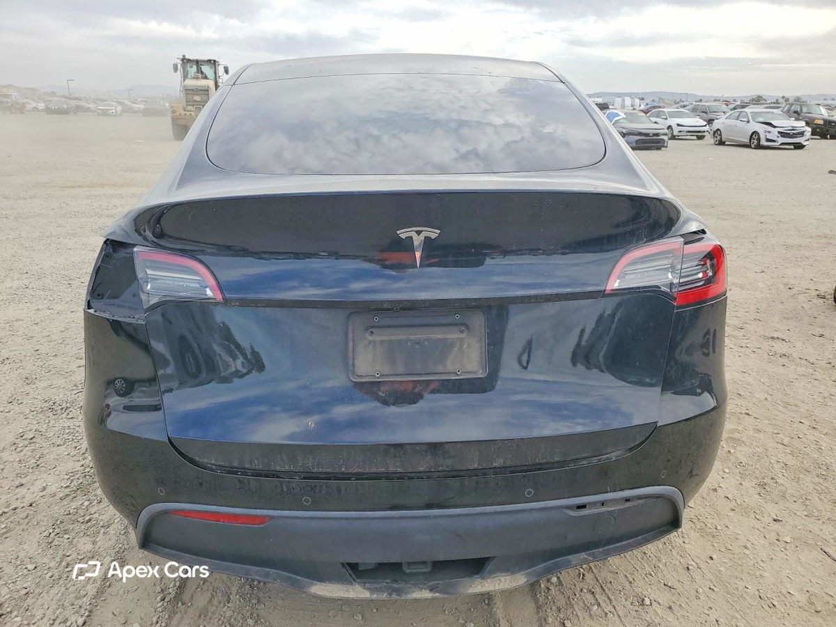 Tesla Model Y 2020