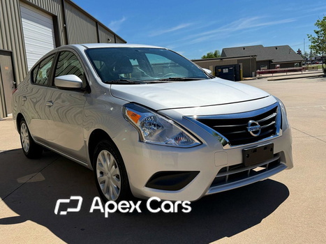 Nissan Versa 2018 - Image 1 of 10