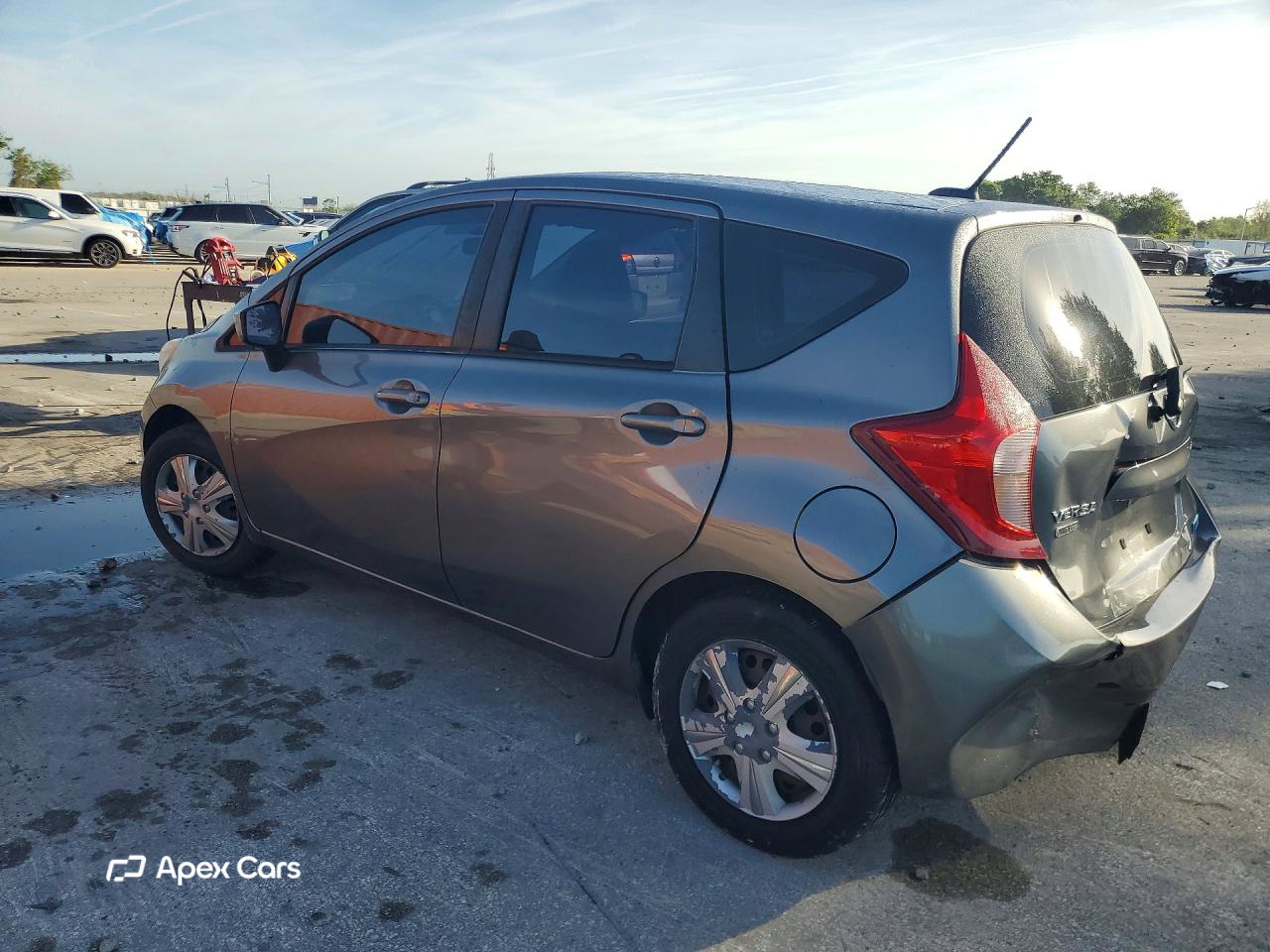 Nissan Versa 2016