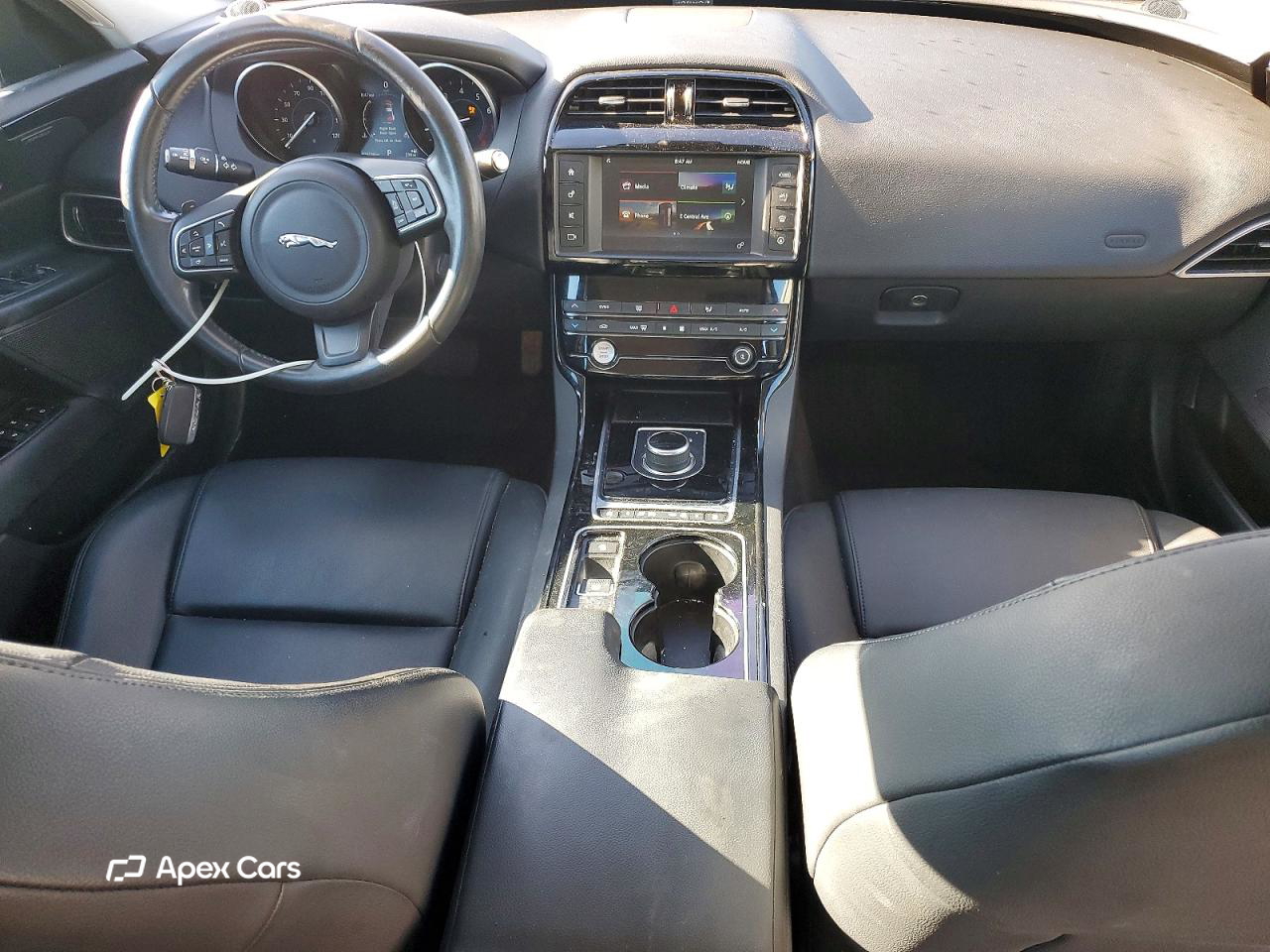 Jaguar XE 2017