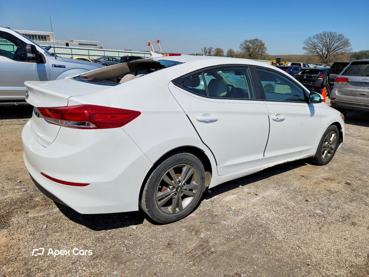 Hyundai Elantra 2017