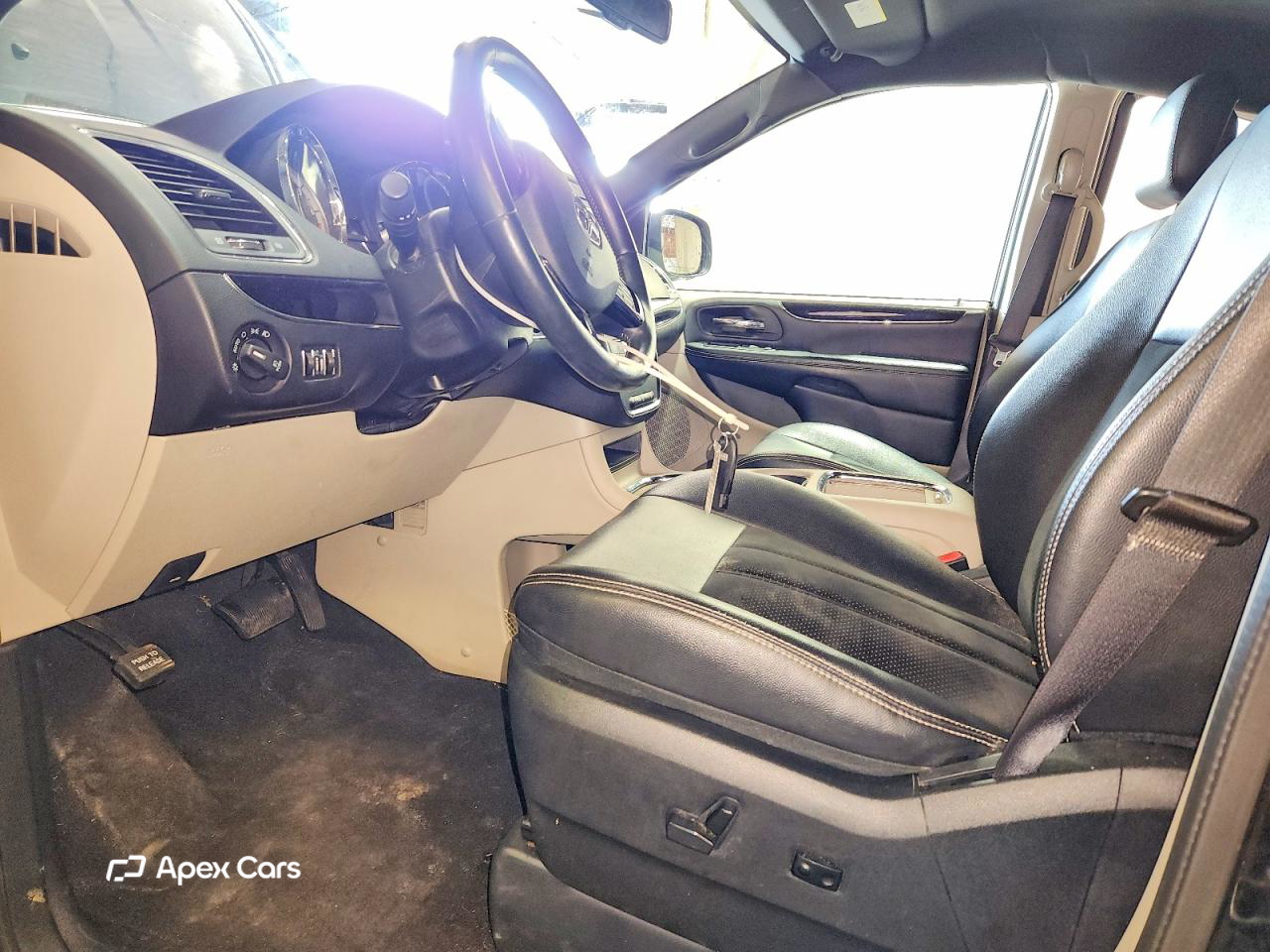 Dodge Caravan 2016
