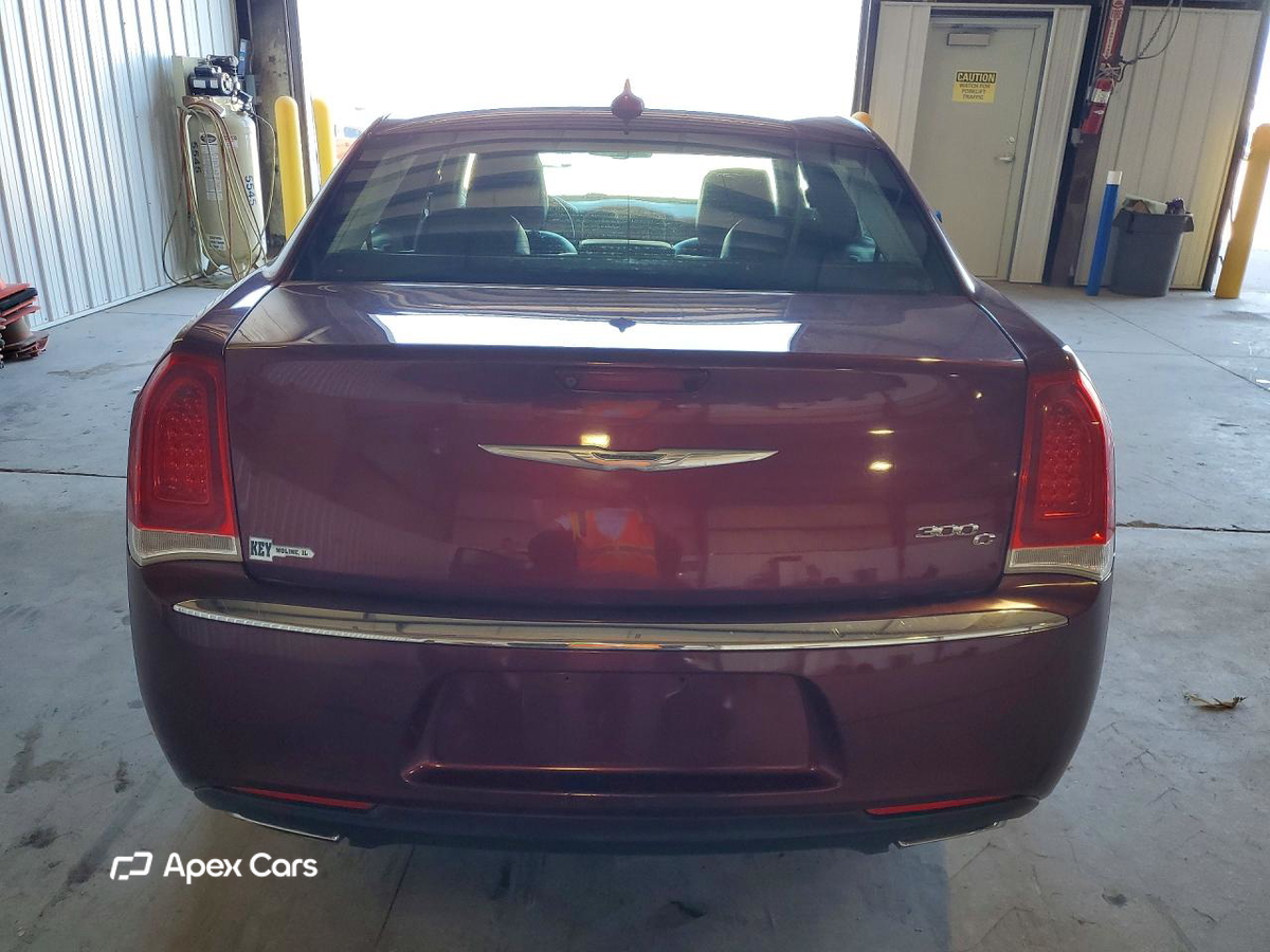 Chrysler 300 2016