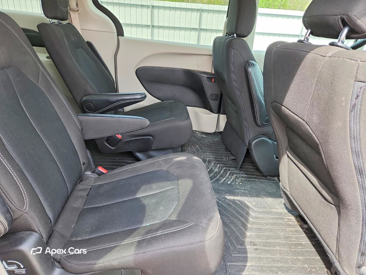 Chrysler Voyager 2024