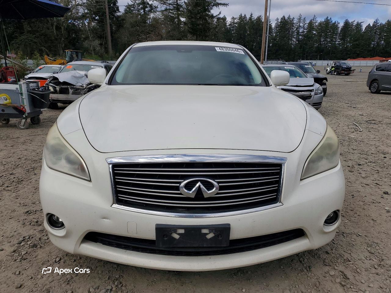 Infiniti M 2012