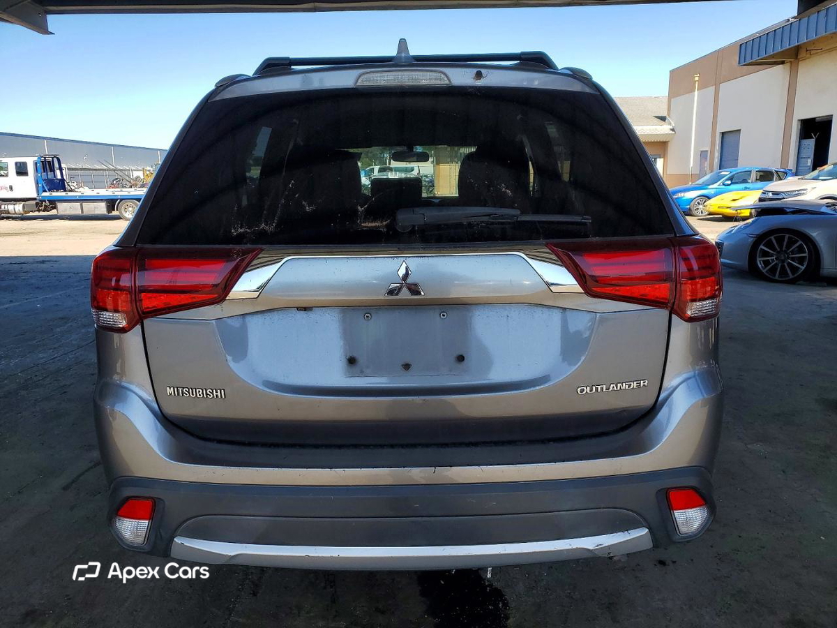 Mitsubishi Outlander 2018