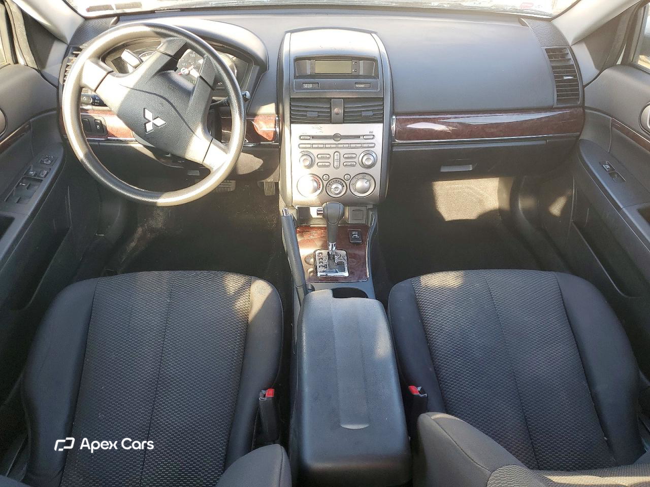 Mitsubishi Galant 2012