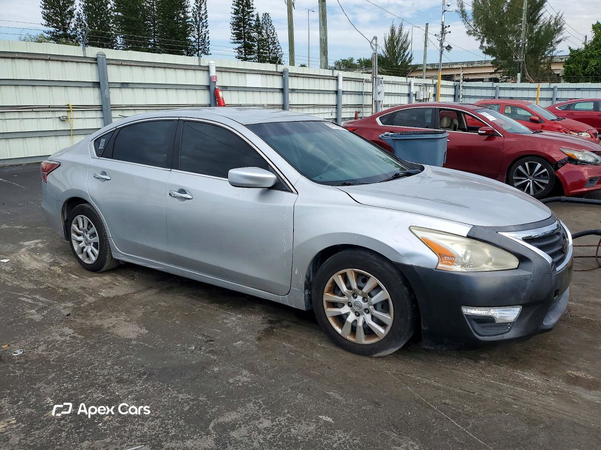 Nissan Altima 2015