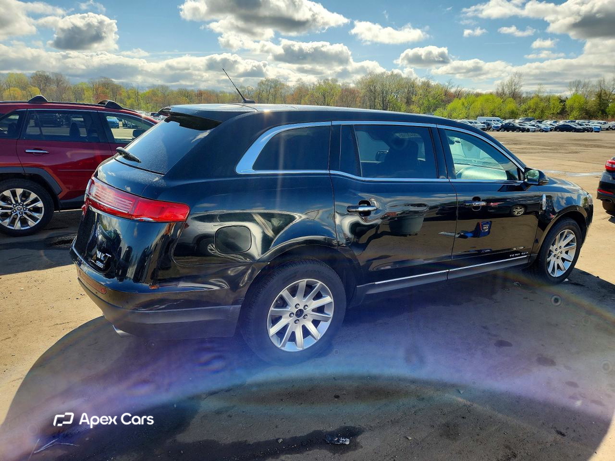 Lincoln MKT 2018