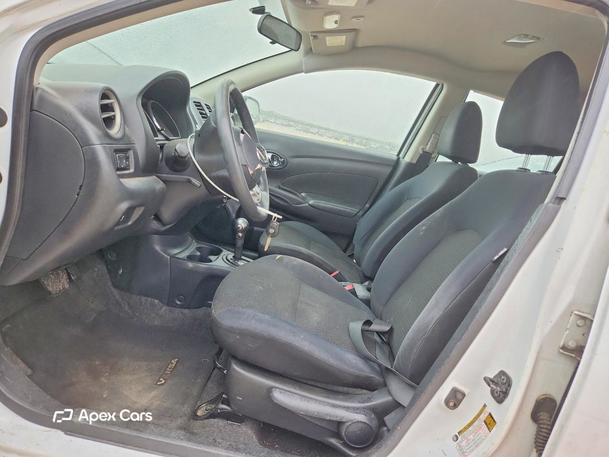 Nissan Versa 2012