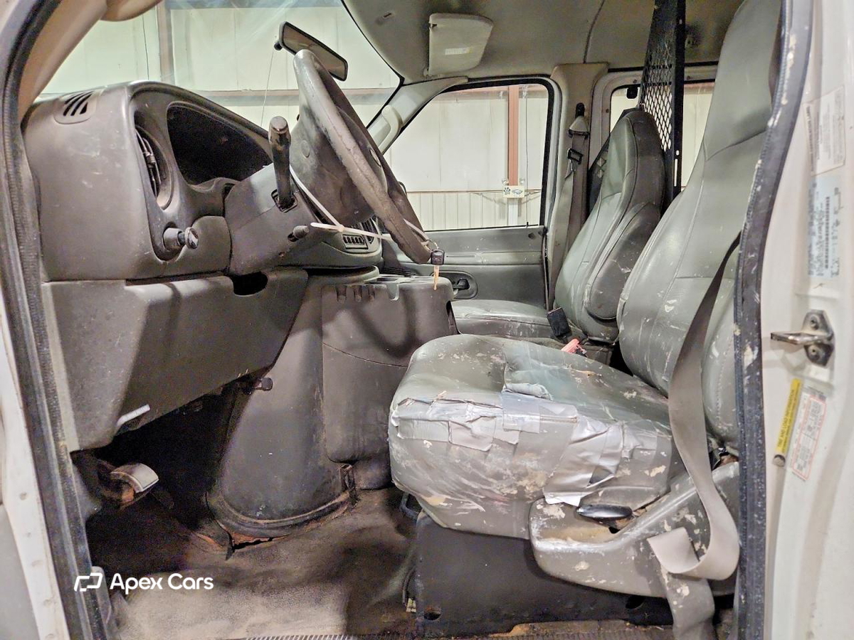 Ford Econoline 2005