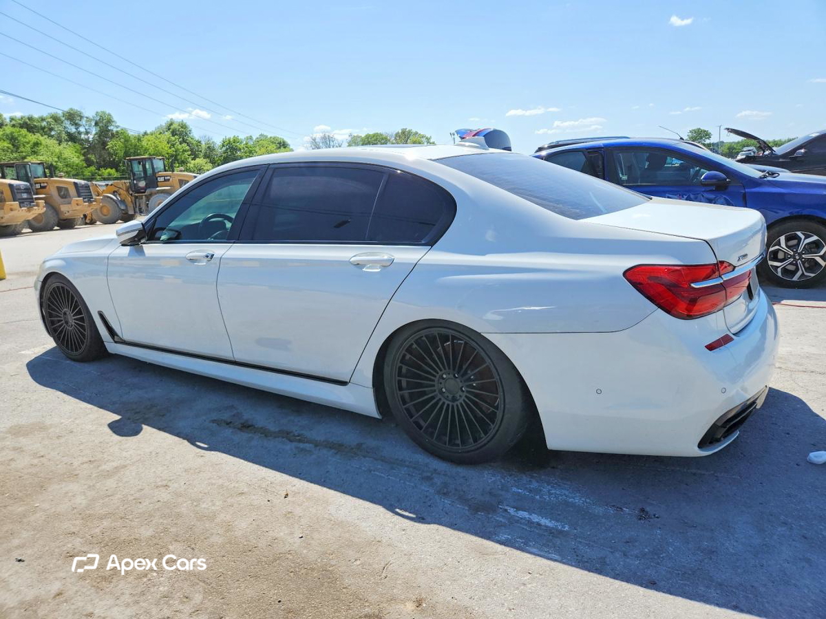BMW Series 7 2016