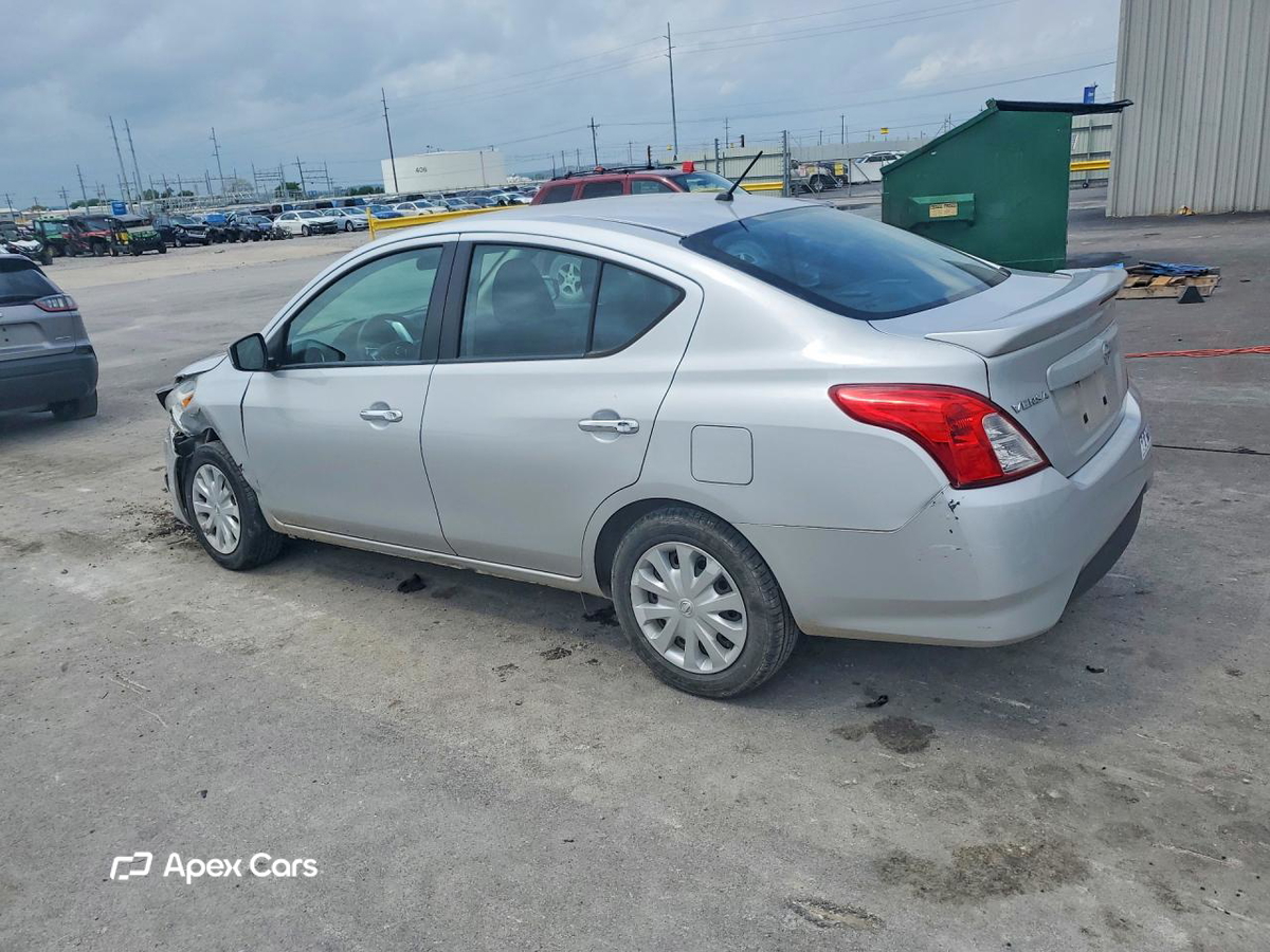 Nissan Versa 2019
