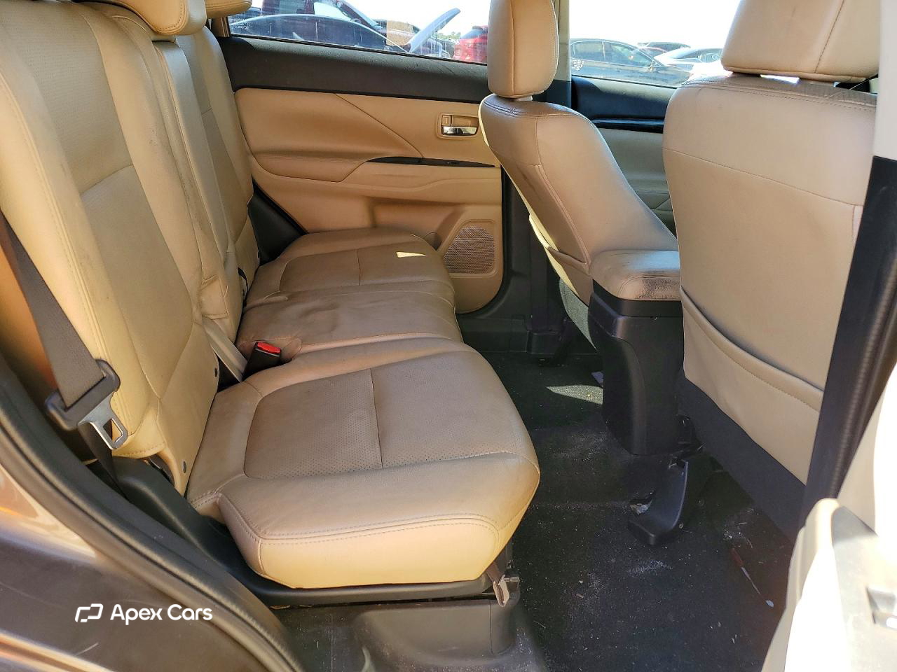 Mitsubishi Outlander 2016