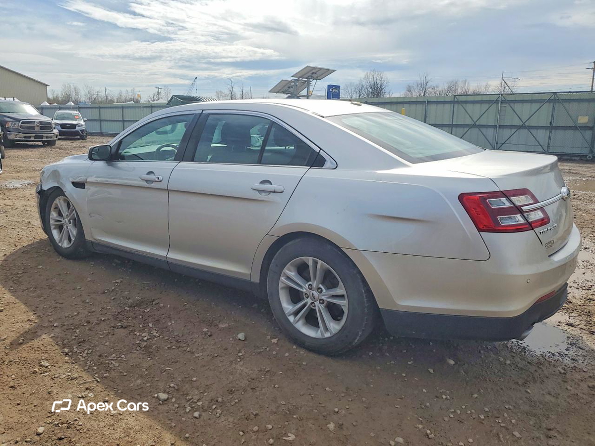 Ford Taurus 2015