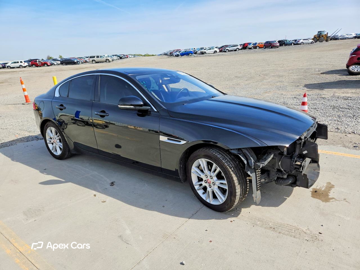 Jaguar XE 2017