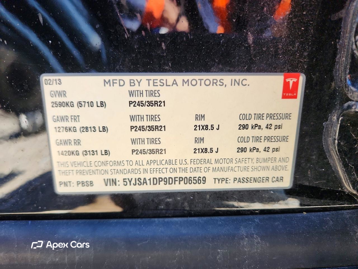 Tesla Model S 2013