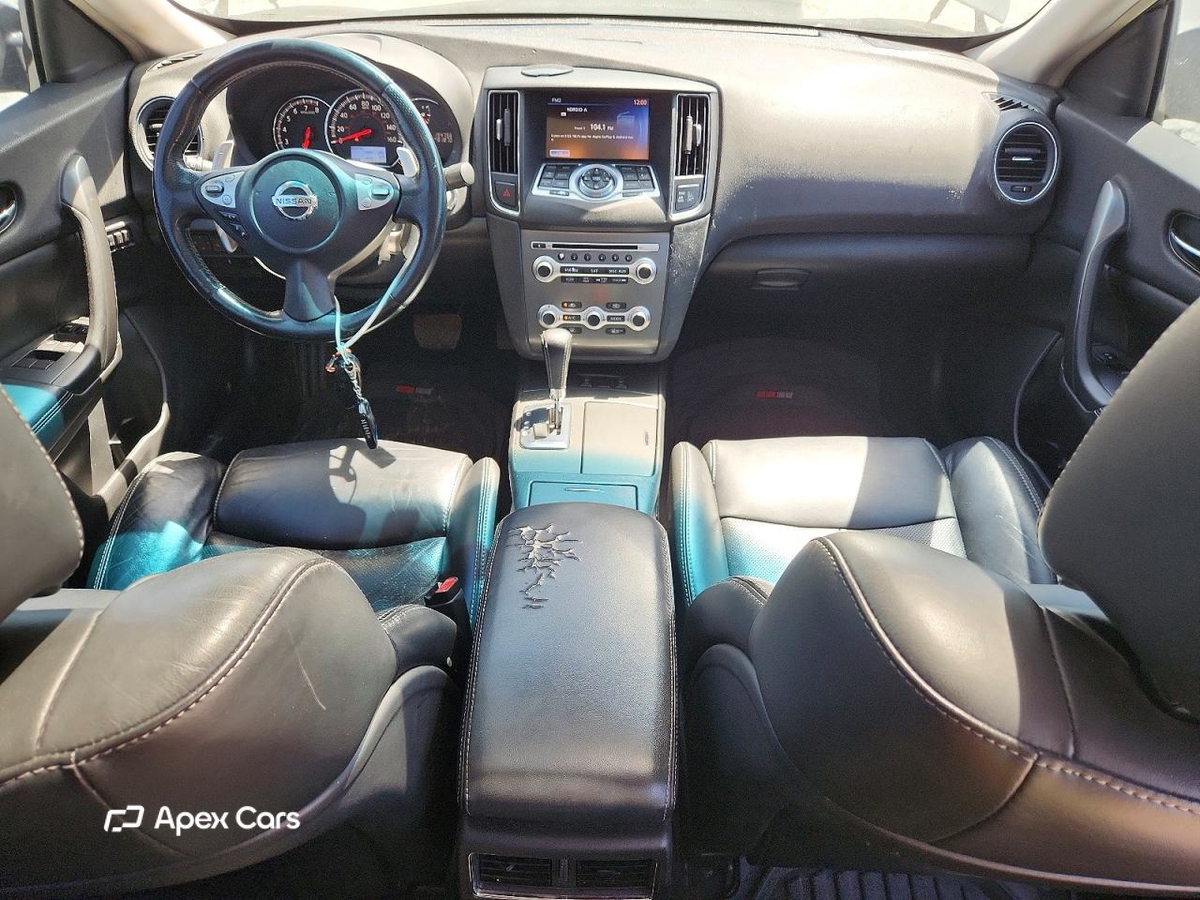 Nissan Maxima 2012