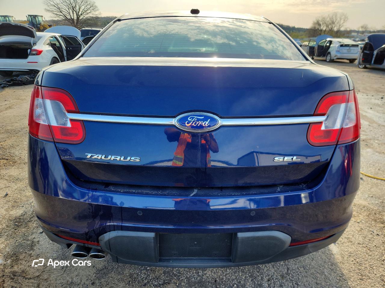 Ford Taurus 2011
