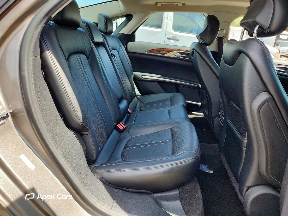 Lincoln MKZ 2015