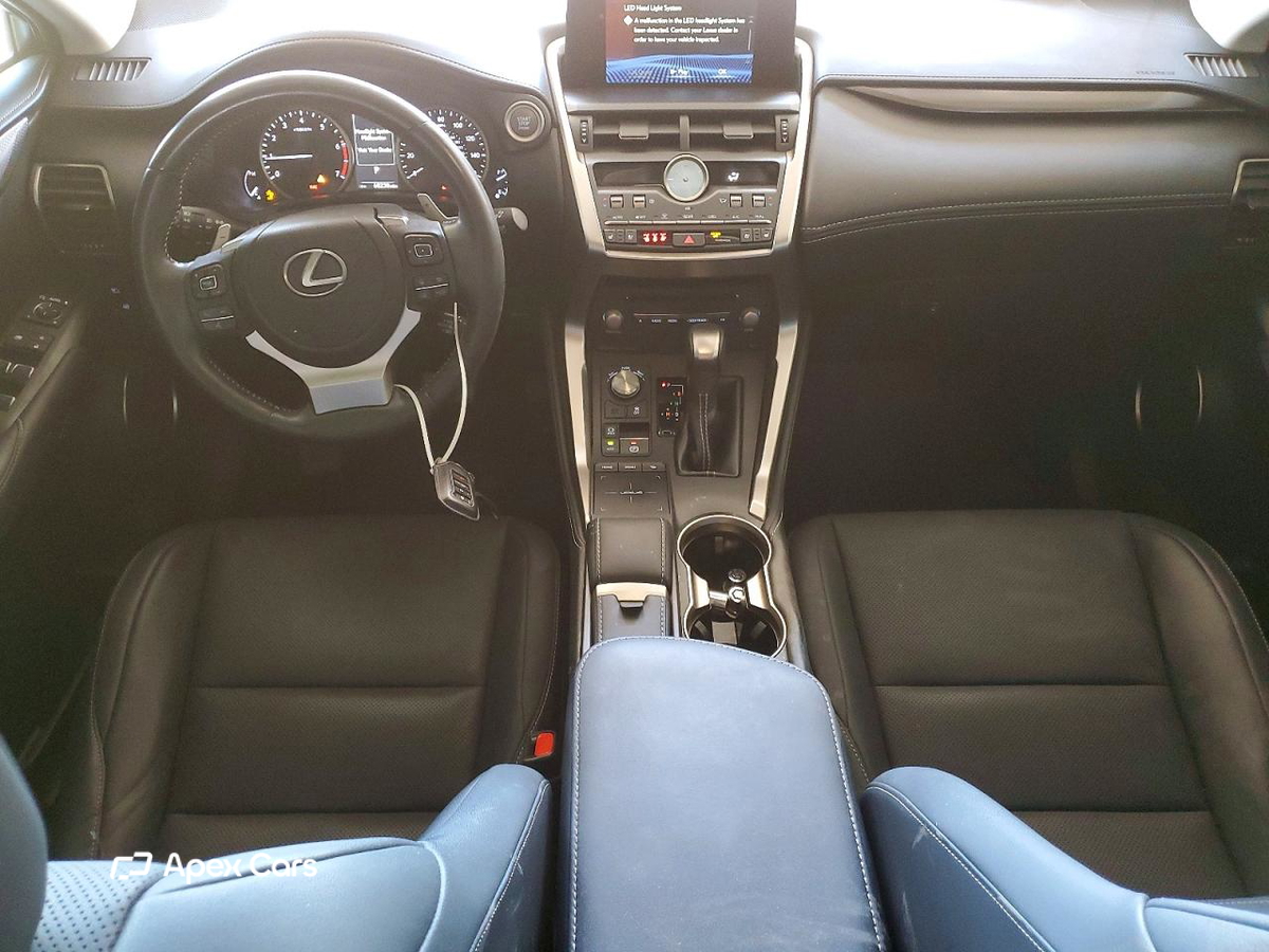 Lexus NX 2021