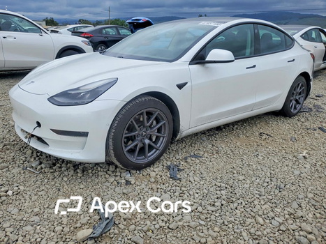 Tesla Model 3 2021 - Image 1 of 12