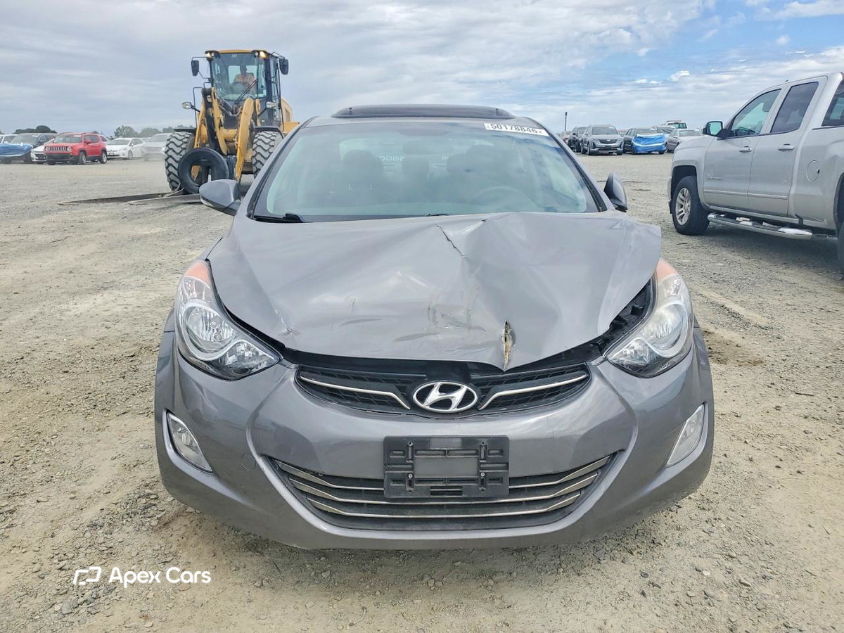 Hyundai Elantra 2013