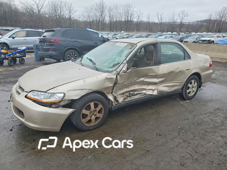 Honda Accord 2000 - Image 1 of 13