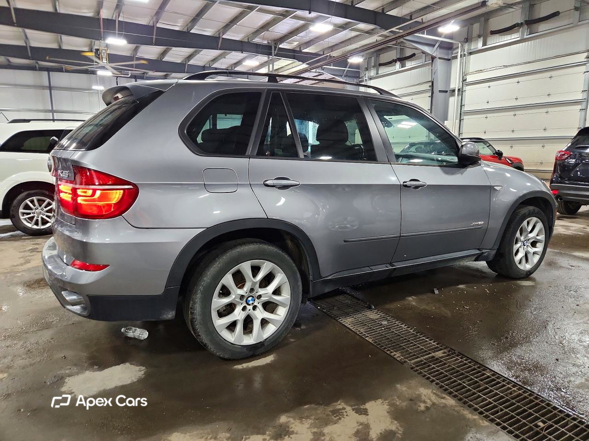 BMW X5 2011