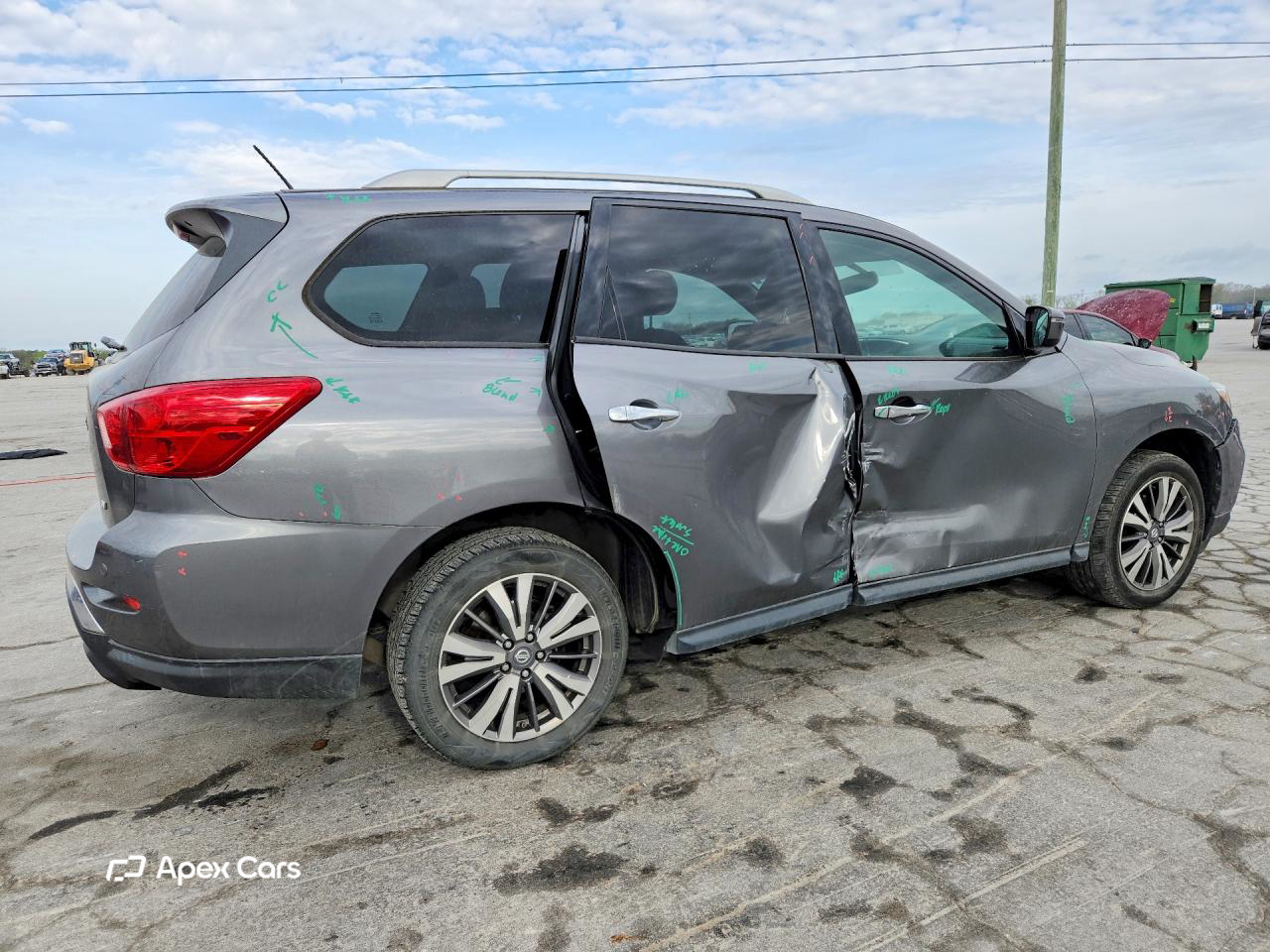 Nissan Pathfinder 2018