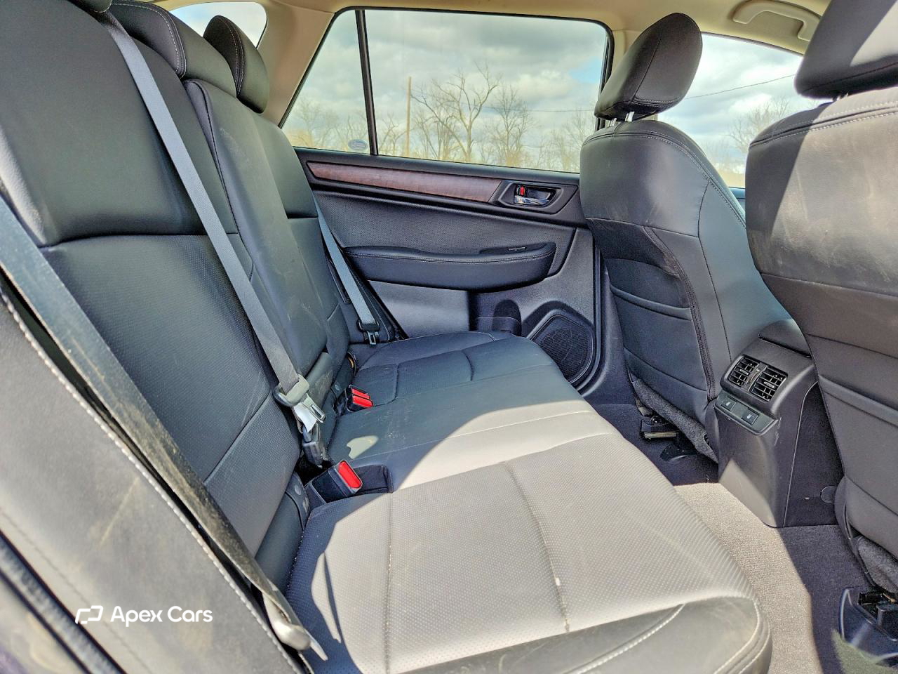 Subaru Outback 2016