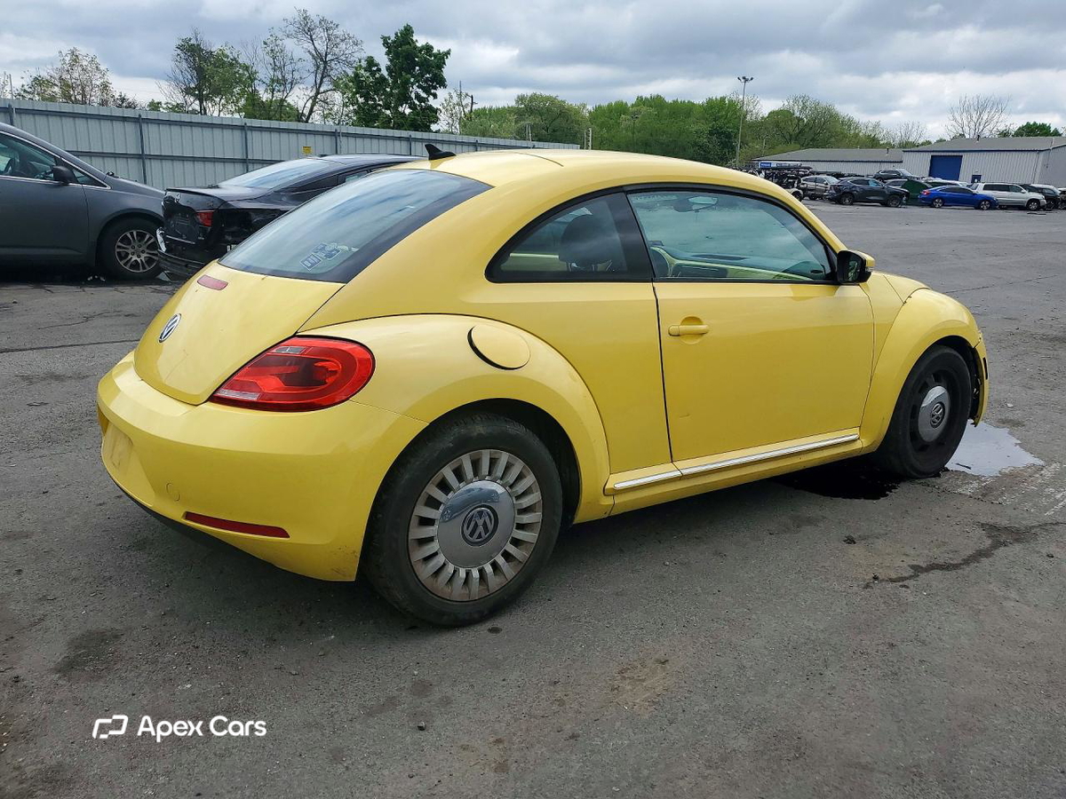 Volkswagen Beetle 2014