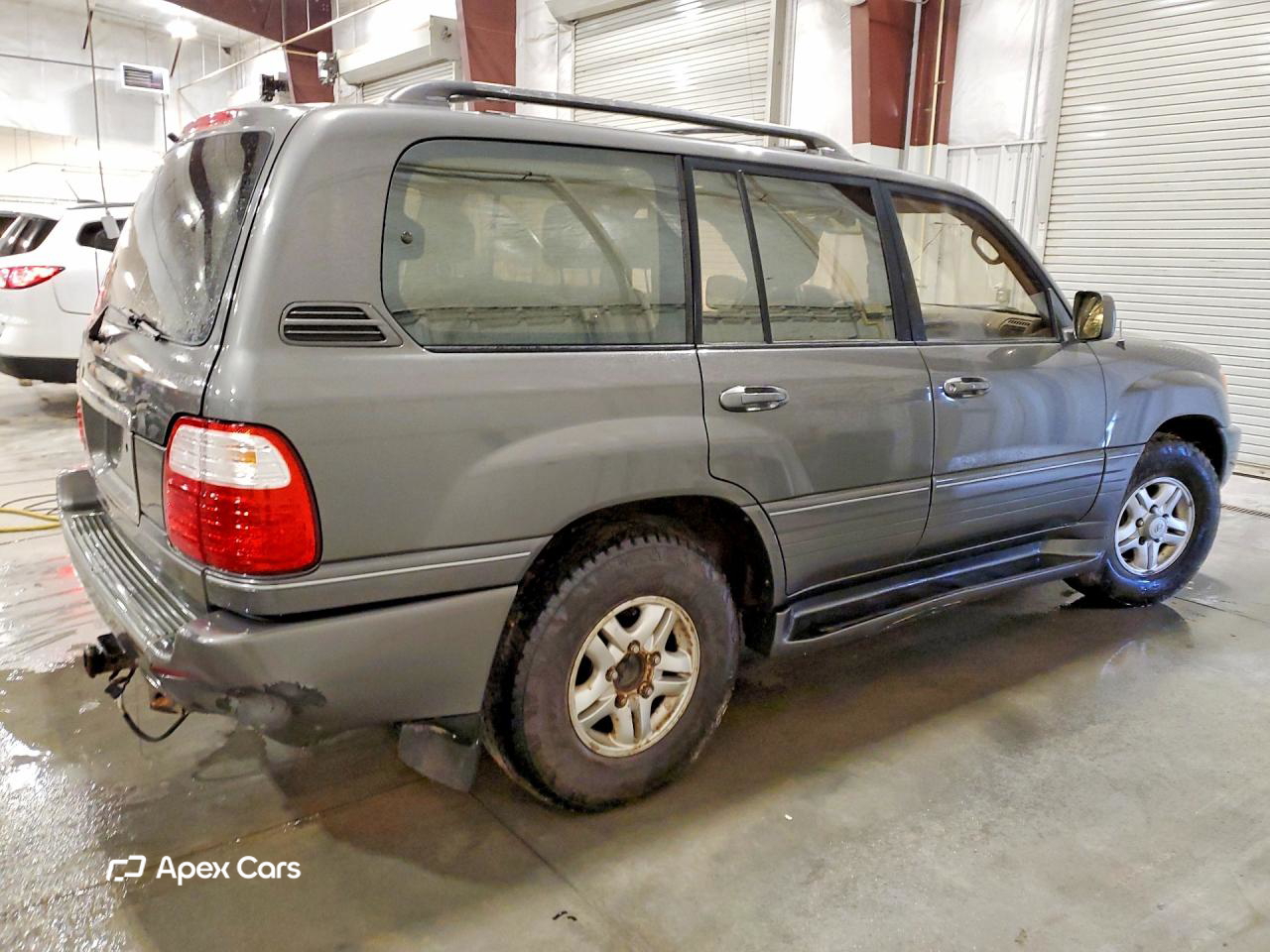 Lexus LX 2000
