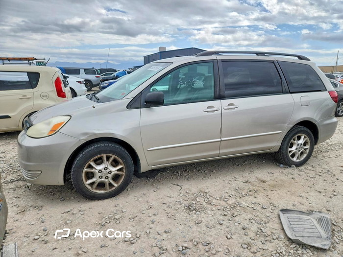 2005 Toyota Sienna - Image 1 of 5