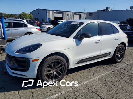 Porsche Macan 2023 - Image 1 of 13