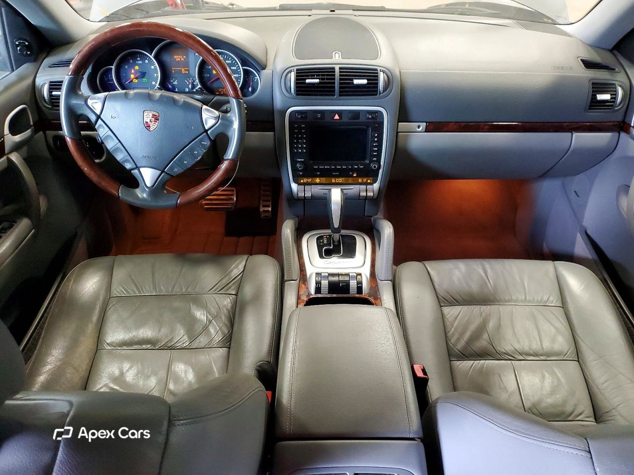 Porsche Cayenne 2004