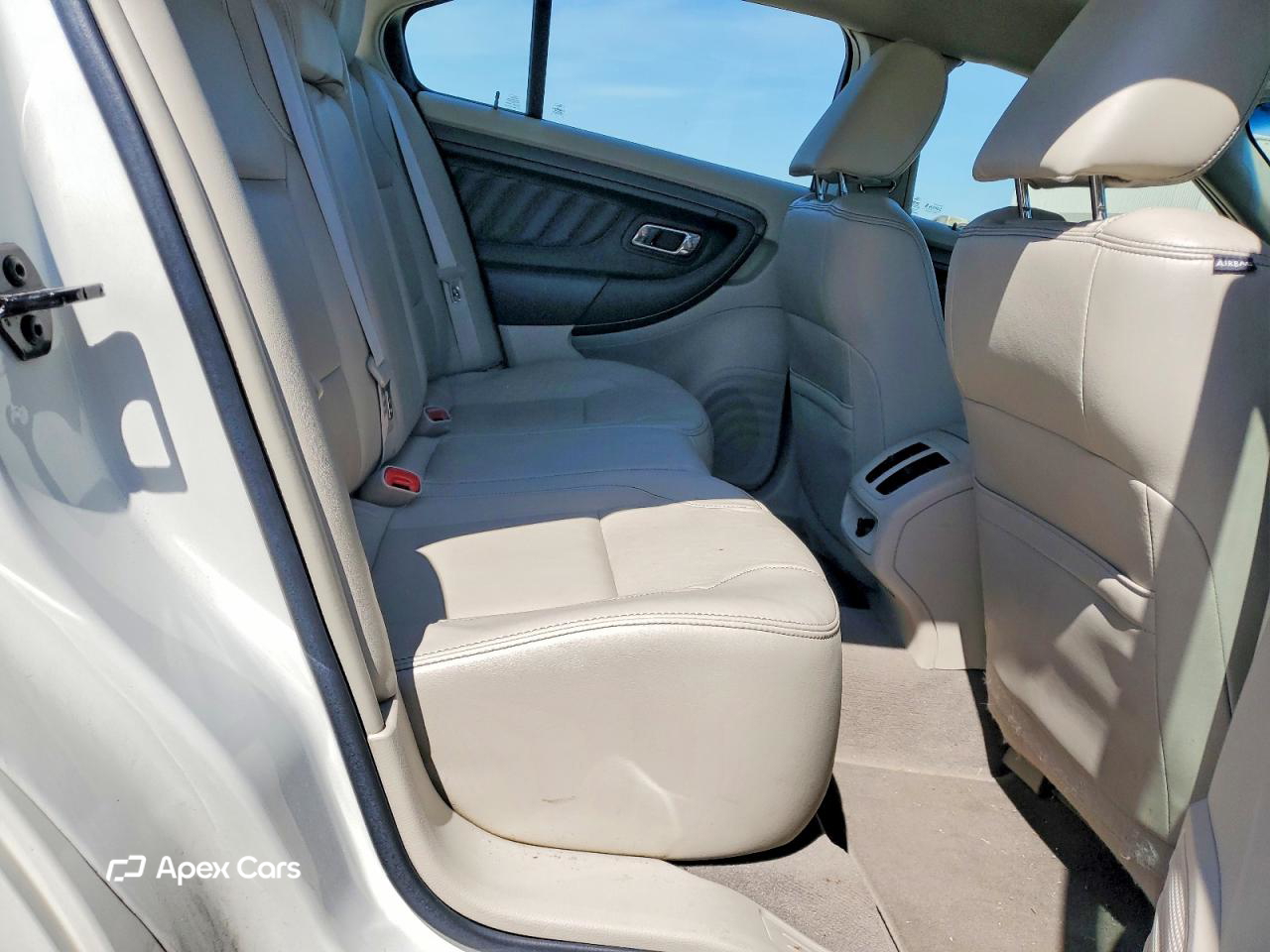 Ford Taurus 2010